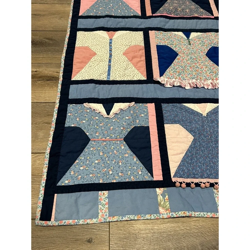 Handmade dress lap